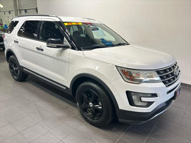 2017 Ford Explorer XLT 2017 Ford Explorer XLT