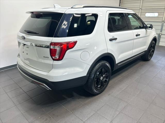 2017 Ford Explorer XLT 2017 Ford Explorer XLT