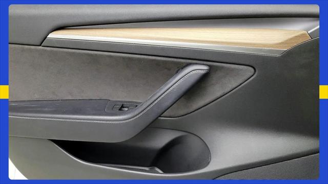 2021 Tesla Model 3 Standard Range Plus Rear-Wheel Drive