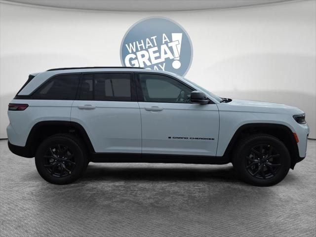 2027 Jeep Grand Cherokee Laredo Altitude 2027 Jeep Grand Cherokee Laredo Altitude