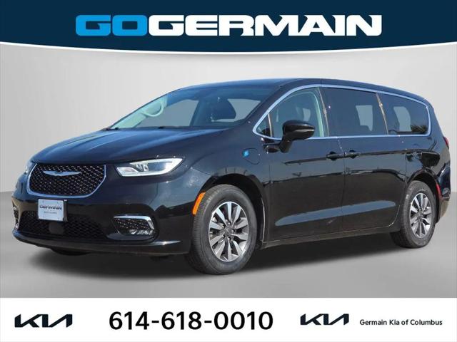 2024 Chrysler Pacifica Hybrid Select for sale near Columbus, OH
