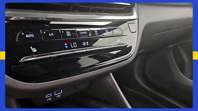 2026 Buick NV Avenir FWD