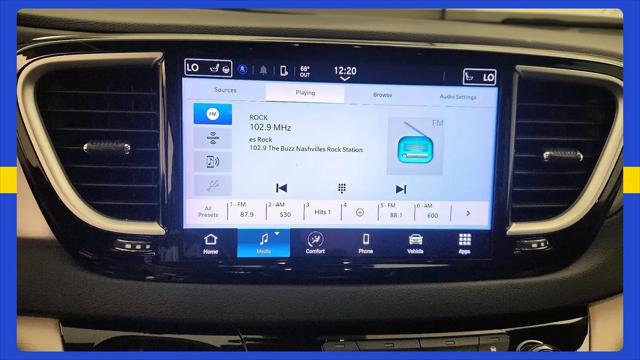 2023 Chrysler Pacifica Touring L