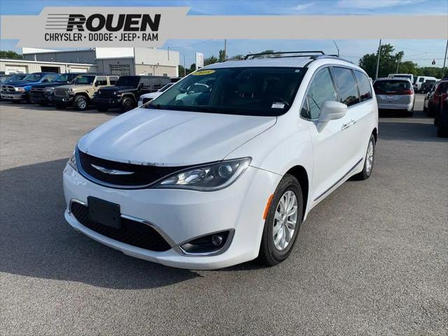 2018 Chrysler Pacifica Touring L for sale in Woodville, OH