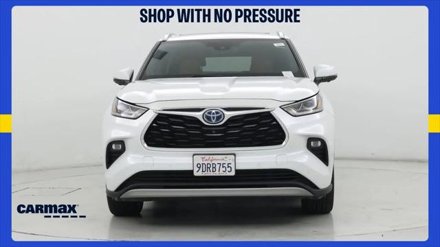 2023 Toyota Highlander Hybrid Platinum
