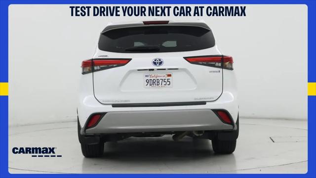 2023 Toyota Highlander Hybrid Platinum