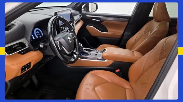 2023 Toyota Highlander Hybrid Platinum