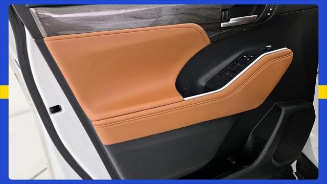 2023 Toyota Highlander Hybrid Platinum