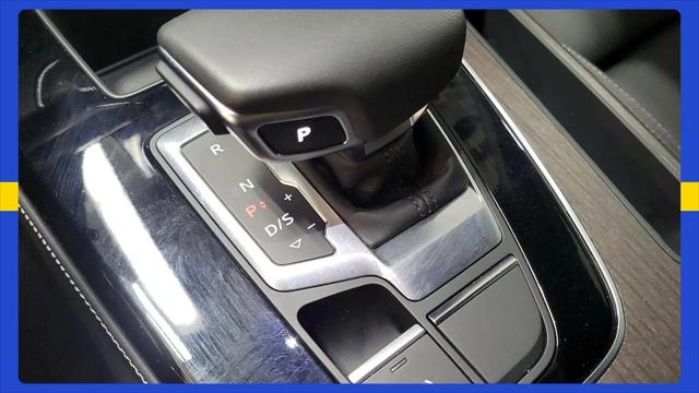 2024 Audi Q5 Premium Plus 55 TFSI e S line quattro S tronic