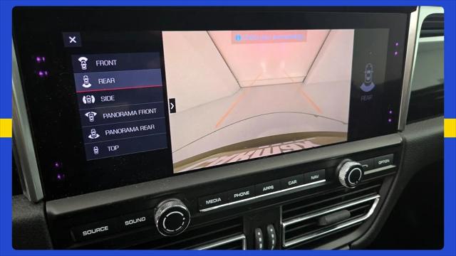 2021 Porsche Macan Macan