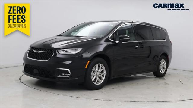 2025 Chrysler Pacifica Select for sale in Raleigh, NC