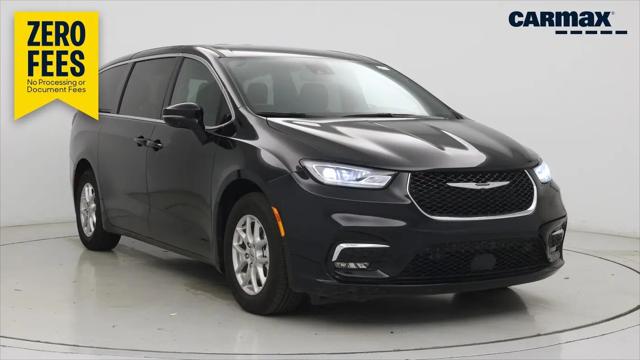2025 Chrysler Pacifica Select for sale in Bakersfield, CA