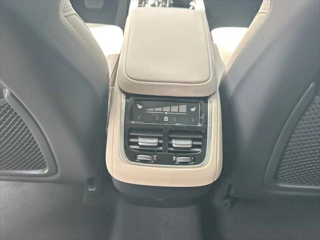 2027 Volvo XC90 Plus