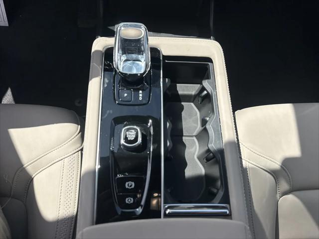 2027 Volvo XC90 Plus