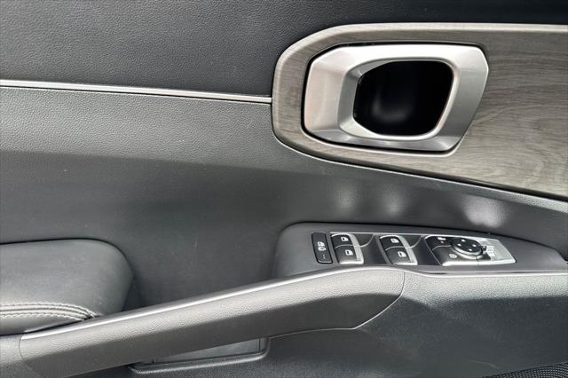 2025 Kia Sorento X-Line EX