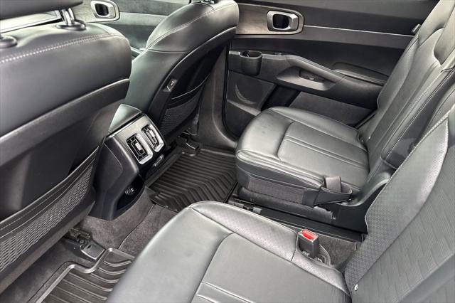 2025 Kia Sorento X-Line EX