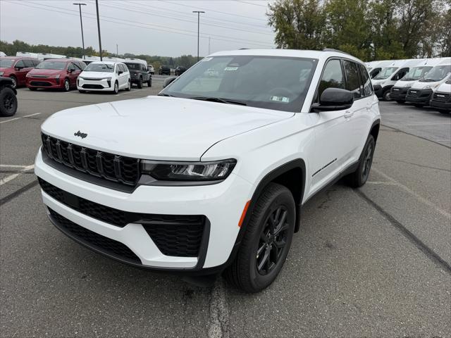 2027 Jeep Grand Cherokee GRAND CHEROKEE LAREDO ALTITUDE 4X4