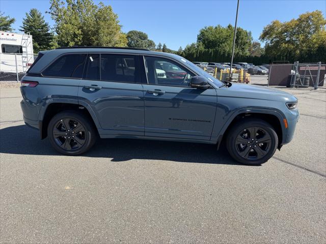 2027 Jeep Grand Cherokee Limited Reserve 2027 Jeep Grand Cherokee Limited Reserve