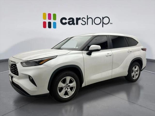 2024 Toyota Highlander LE for sale in Hatfield, PA