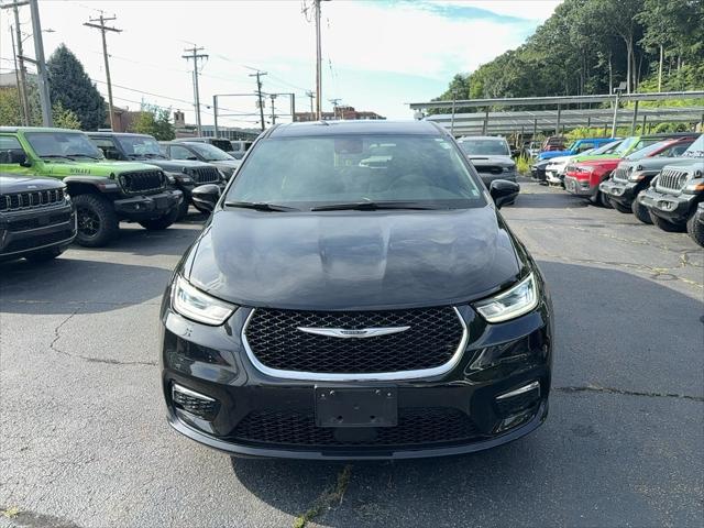 2025 Chrysler Pacifica Select for sale in Ansonia, CT