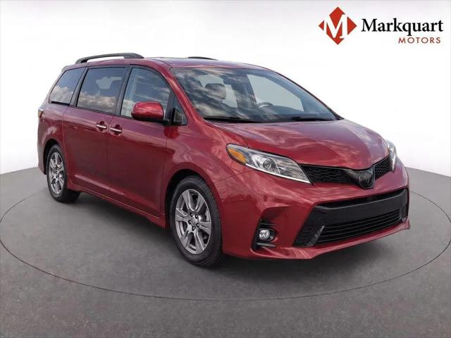 2018 Toyota Sienna SE Premium 8 Passenger for sale in Chippewa Falls, WI