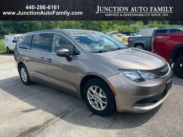 2017 Chrysler Pacifica Touring for sale in Chardon, OH