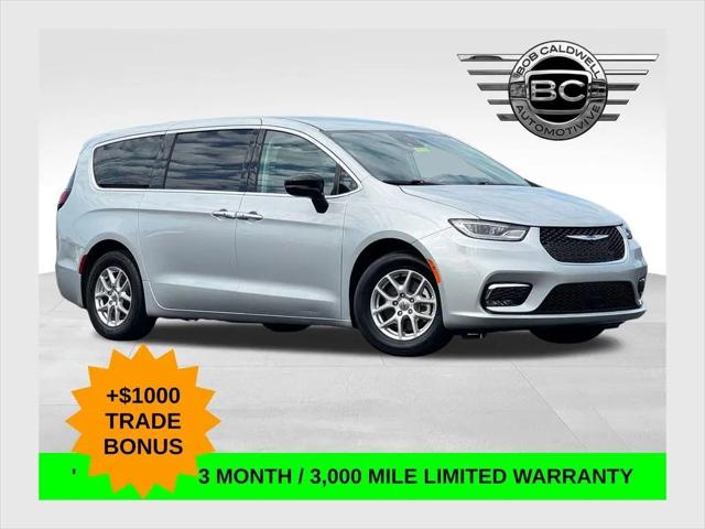 2024 Chrysler Pacifica Touring L for sale near Columbus, OH