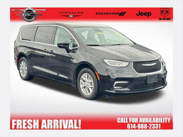 2024 Chrysler Pacifica Touring L for sale near Columbus, OH