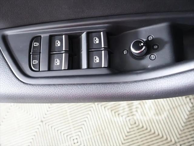 2023 Audi A4 Premium 40 TFSI quattro S tronic