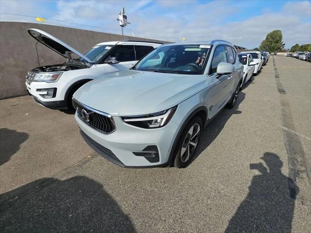 2025 Volvo XC40 B5 Plus Bright Theme for sale in Dallas, TX
