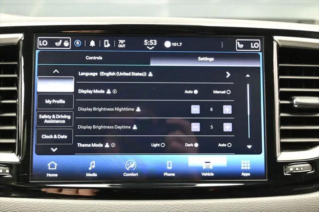 2024 Chrysler Pacifica Touring L