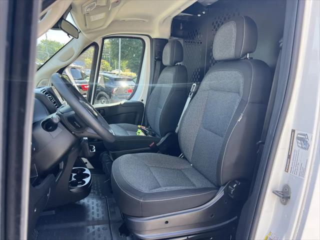 2025 Ram ProMaster 2500 Cargo Van Tradesman Low Roof 136 WB w/Pass Seat