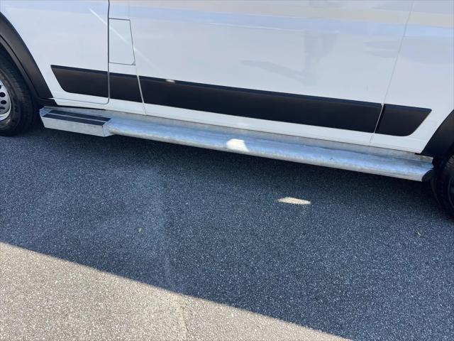 2025 Ram ProMaster 2500 Cargo Van Tradesman Low Roof 136 WB w/Pass Seat