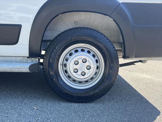 2025 Ram ProMaster 2500 Cargo Van Tradesman Low Roof 136 WB w/Pass Seat