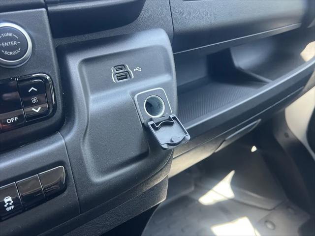 2025 Ram ProMaster 2500 Cargo Van Tradesman Low Roof 136 WB w/Pass Seat
