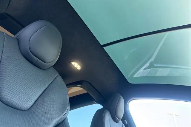 2022 Tesla Model X AWD