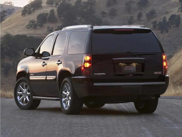 2014 GMC Yukon Denali for sale in Waterloo, IA