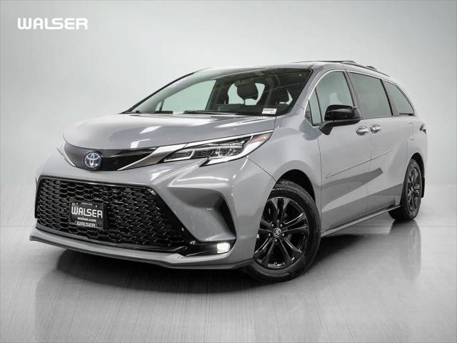 2024 Toyota Sienna XSE for sale in Bloomington, MN