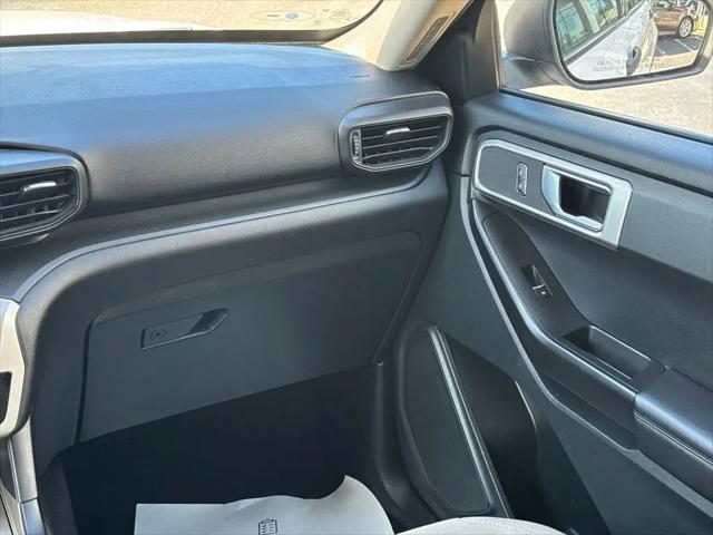 2021 Ford Explorer Base