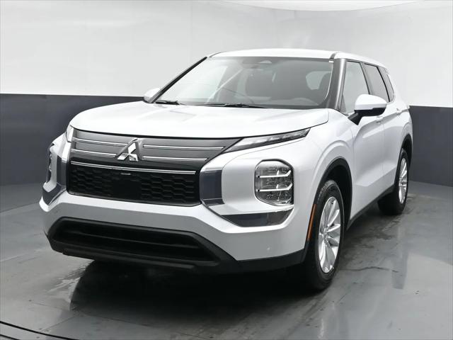 2026 Mitsubishi Outlander ES 2.5 2WD for sale in Freeport, NY