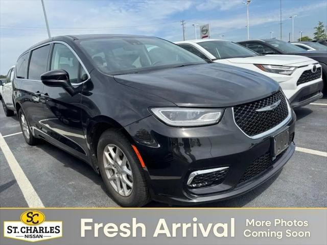 2023 Chrysler Pacifica Touring L for sale in Saint Peters, MO
