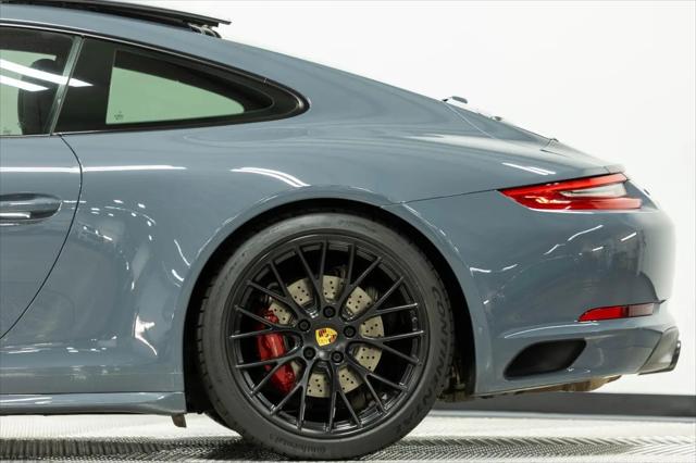 2017 Porsche 911 Carrera 4S