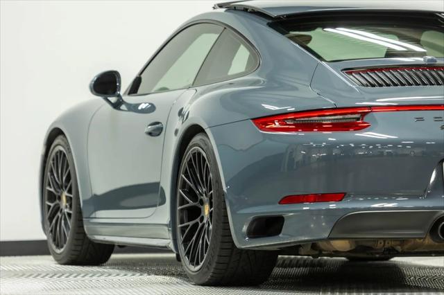 2017 Porsche 911 Carrera 4S