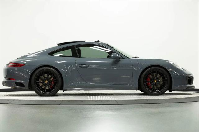 2017 Porsche 911 Carrera 4S