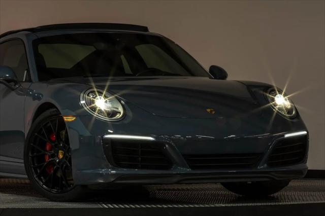2017 Porsche 911 Carrera 4S