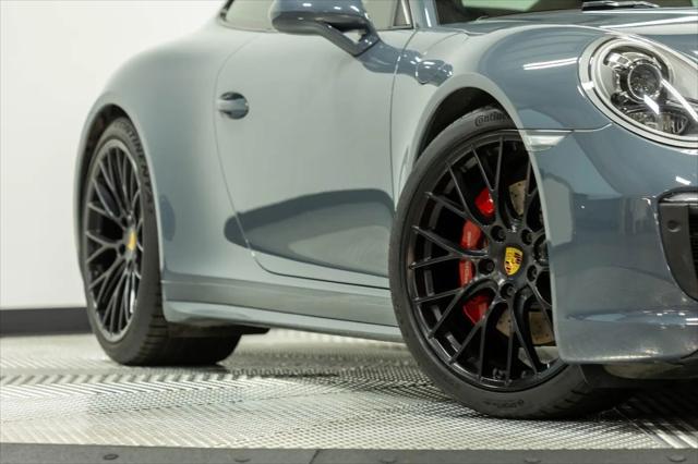2017 Porsche 911 Carrera 4S