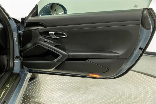 2017 Porsche 911 Carrera 4S