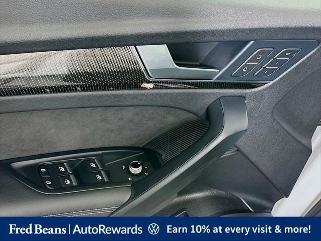 2025 Audi SQ5 Premium Plus TFSI quattro Tiptronic
