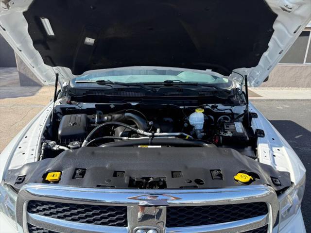 2018 Ram 1500 SLT Crew Cab 4x4 57 Box
