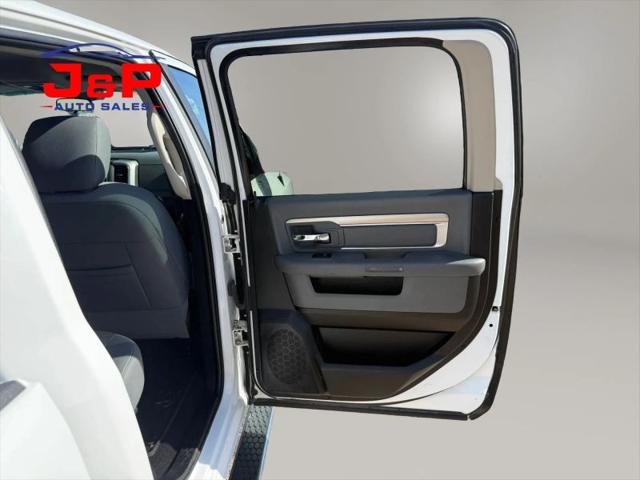 2018 Ram 1500 SLT Crew Cab 4x4 57 Box